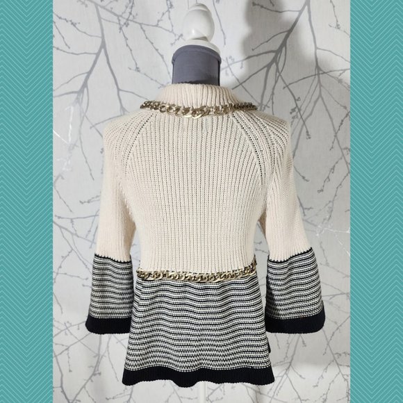 Pure Handknit Chunky Knit Button Front Cardigan w/ Chainlink Detail - Picture 4 of 5